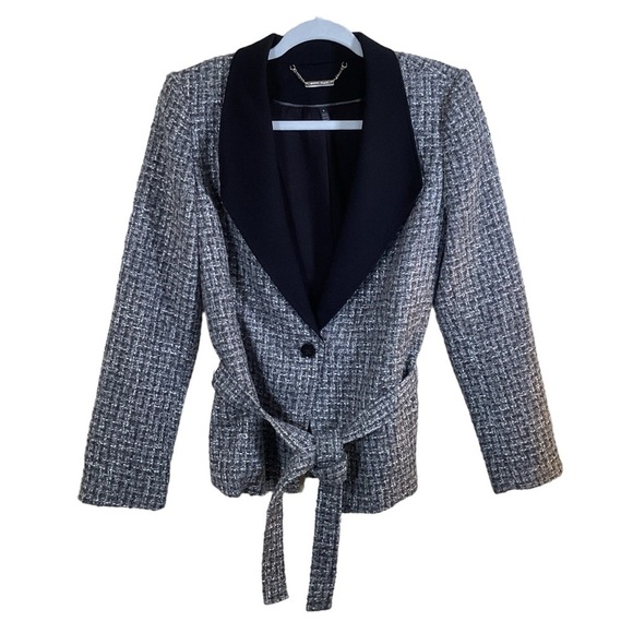 White House Black Market Jackets & Blazers - White House Black Market Women’s Gray Tweed Black Lapel One Button Blazer. Sz 8